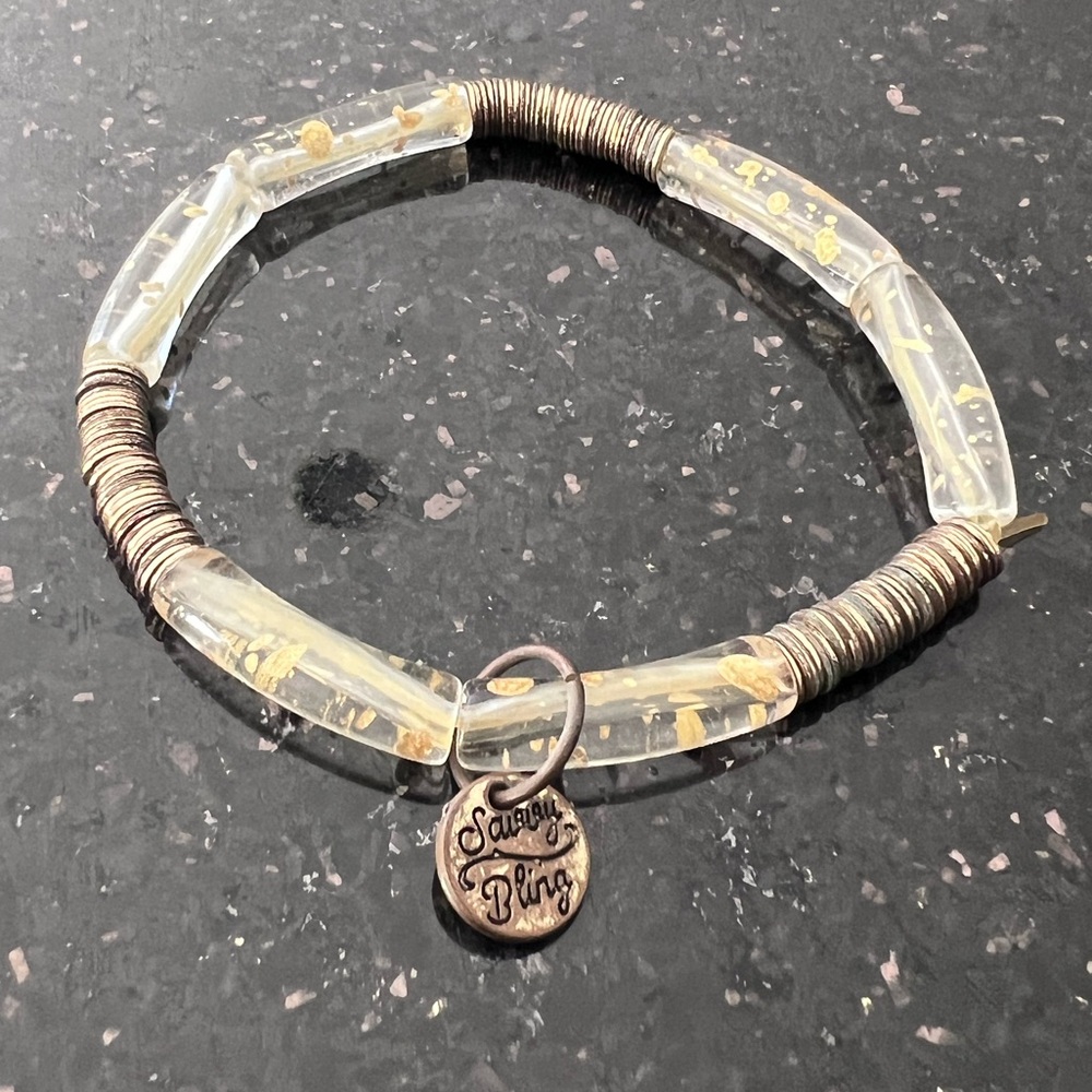 CLEAR AND GOLD SPECKLED TUBE BAMBOO BRACELET